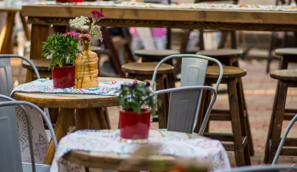 Colorful Spanish fiesta wedding — 7
